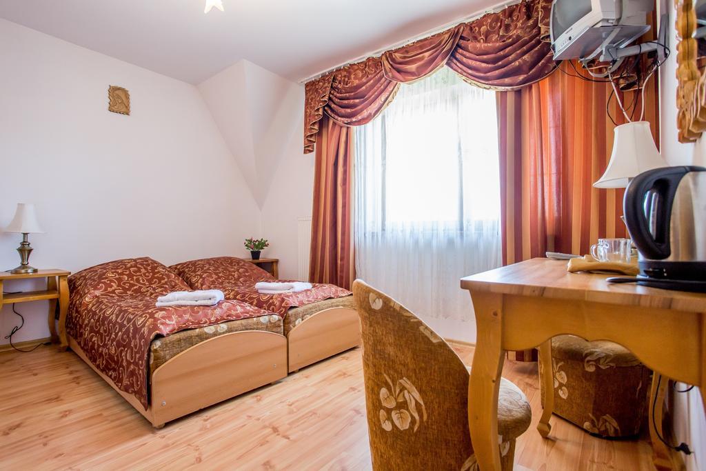 Pod Modrzewiami Hotel Zakopane Phòng bức ảnh